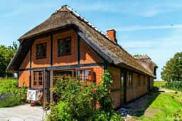 https://storage.googleapis.com/homestra-images/property-image-f13b9d7b-946f-4a96-9bea-c5c22874ed68-1752001996.jpg