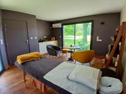 https://storage.googleapis.com/homestra-images/property-image-f1e6c65e-ac99-450a-9c36-0fd82dc7693f-1748774893.jpg