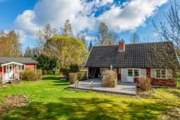 https://storage.googleapis.com/homestra-images/property-image-f1f181a3-95d7-4c9a-9906-55931ac092b8-1746884433.jpg