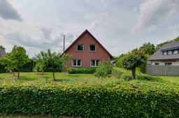 https://storage.googleapis.com/homestra-images/property-image-f4435425-61de-4ec2-aa5c-4aa6c27a0639-1750275975.jpg