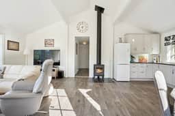 https://storage.googleapis.com/homestra-images/property-image-f448e660-7d79-4a08-bc36-da0823687499-1753127748.jpg