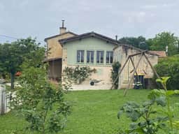 https://storage.googleapis.com/homestra-images/property-image-f52c1361-5ac6-42aa-a51f-ed2c228a04d3-1754327470.jpg