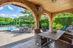 https://storage.googleapis.com/homestra-images/property-image-f738a8e4-000a-4537-bb12-085e90b94828-1754334123.jpg