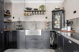 https://storage.googleapis.com/homestra-images/property-image-f820e063-1274-4950-922f-e771828961a7-1758452794.jpg