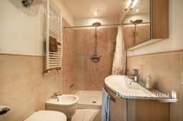 https://storage.googleapis.com/homestra-images/property-image-f87eb97a-2ca0-4881-a347-8944f678395b-1791687220.jpg