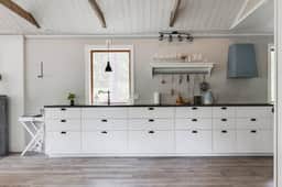 https://storage.googleapis.com/homestra-images/property-image-fa76583a-7c01-4bf7-85d6-ffda7469a520-1749666300.jpg