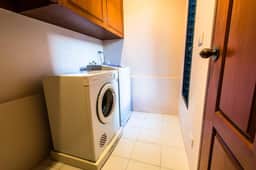 https://storage.googleapis.com/homestra-images/property-image-fbf00714-08ca-452e-8f05-85d5e3ac6e49-1792865512.jpg