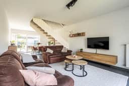 https://storage.googleapis.com/homestra-images/property-image-fc5e8ab3-79d8-4e36-a173-508c292f0e8f-1783815602.jpg