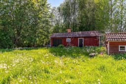 https://storage.googleapis.com/homestra-images/property-image-ff58870d-cb29-42b1-9847-b07500b3cc52-1758047905.jpg