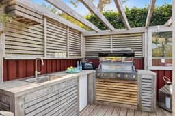 https://storage.googleapis.com/homestra-images/property-image-ff727246-4c7e-4e5a-87ad-d1985ae2688e-1752000008.jpg