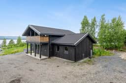 https://storage.googleapis.com/homestra-images/property-image-ffaef000-8764-4cd3-abe1-064d955d277a-1752523277.jpg