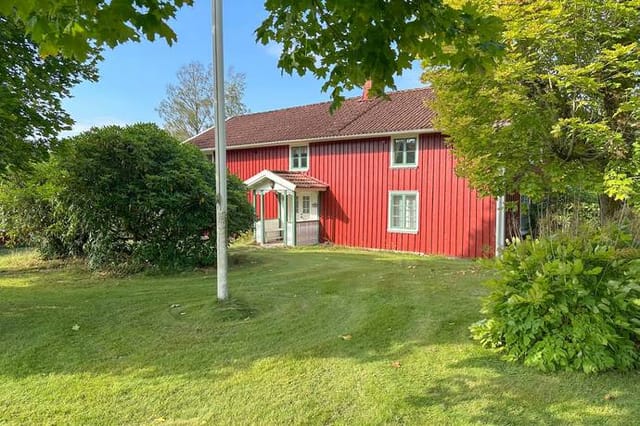 Exterior view of the main house and garden
