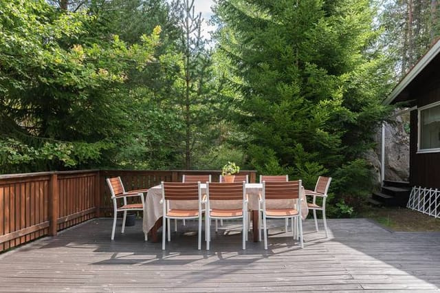 Front view of the house and garden