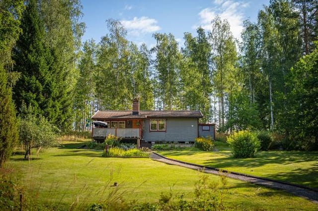 Exterior view of Blåsippsbacken 25