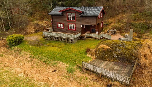 Front view of the holiday home at Selnesvegen 336