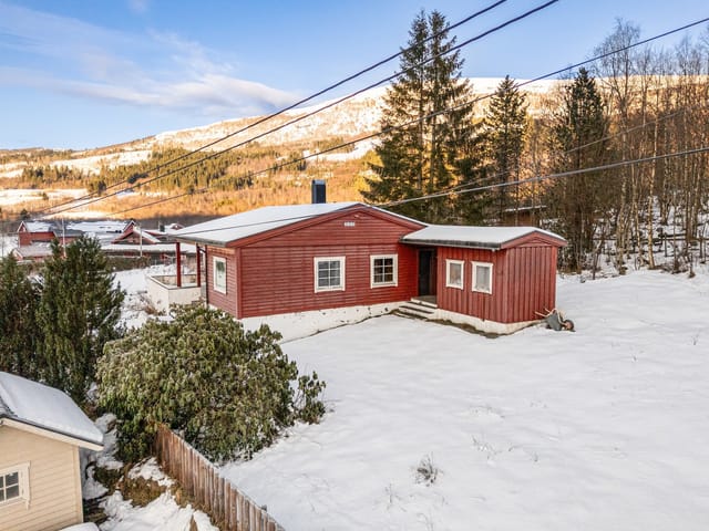 Presented by EiendomsMegler 1 v/ Tobias Karlsen Skarshaug – Engsetdalsvegen 580