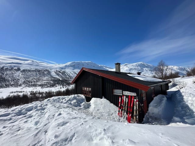Welcome to Kongevegen 791. A fantastic location in the ski touring paradise of Hemsedalsfjellet.
