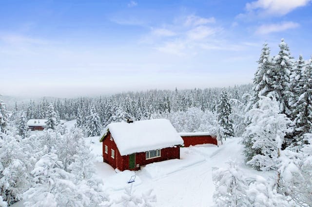 DNB Eiendom presents Brennahaugvegen 250