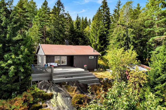 Frem Eiendomsmegling v/Kristoffer Løvlie presents Øvre Burevei 46