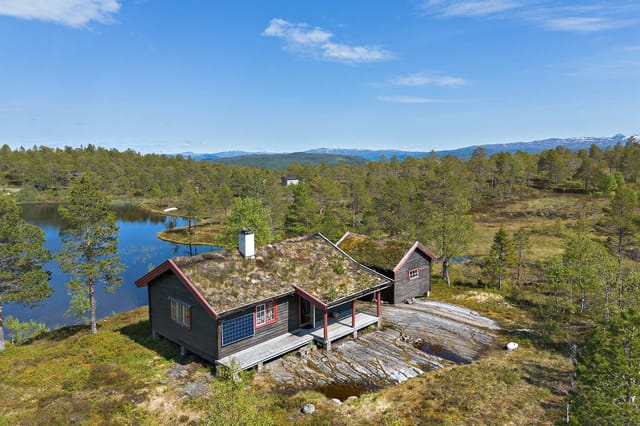 Welcome to Stortjønna 43 – A sunny and idyllic leisure property by Stortjønna in Hegra.