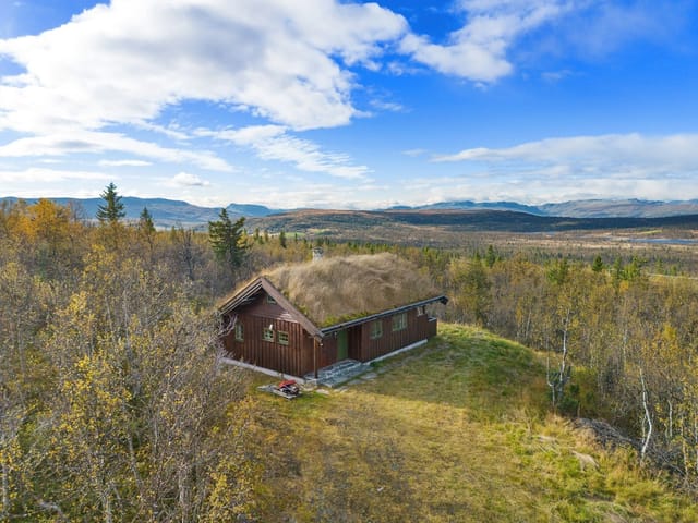 Welcome to Dalbøvegen 7, a property presented by EiendomsMegler 1 Fjellmegleren!