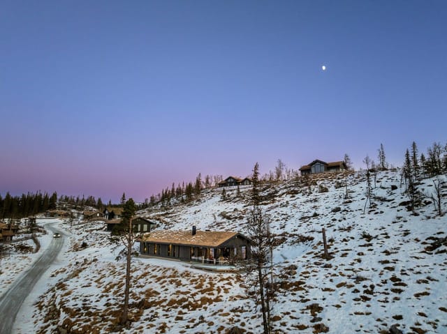 Welcome to Kvitveisvegen 16! Photo: Pål Harald Uthus.