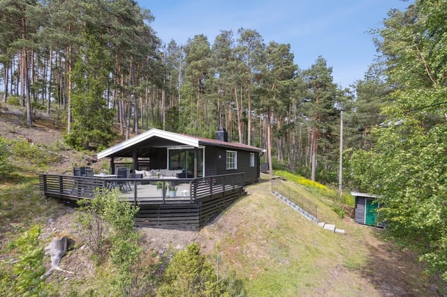 Welcome to Grantoppsvingen 24 in Åsa!