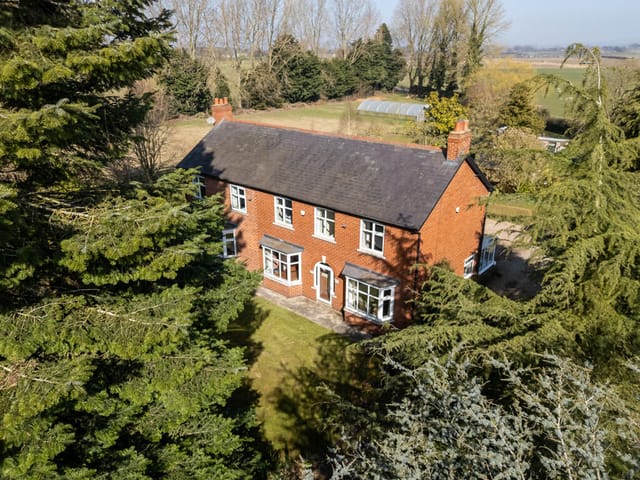 Front view of the property