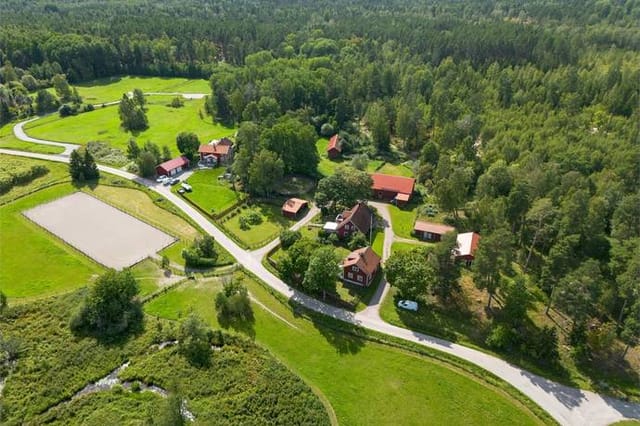 6 room farm at Vångsta Granelund 56