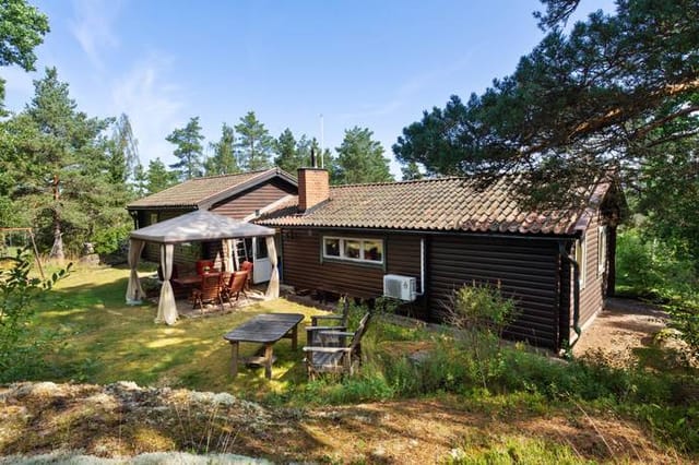 Exterior view of the house and garden