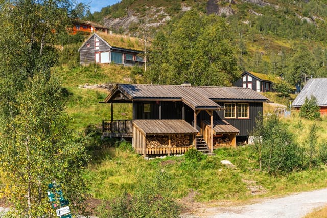 Welcome to Tjødnestølveien 115!