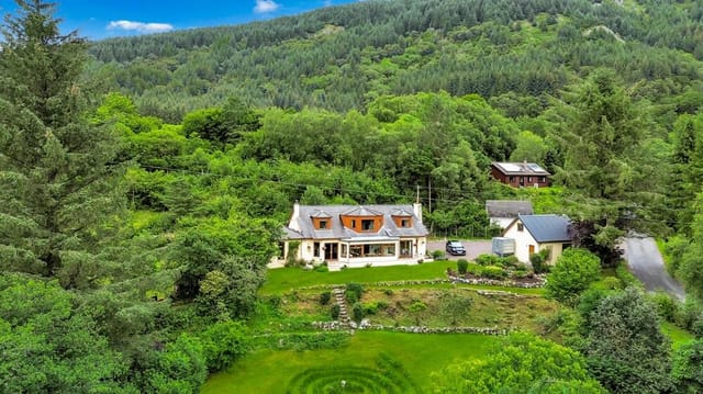 Front view of Bridge of Awe Lodge