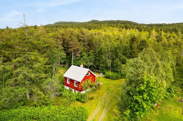 Nordvik Bolig and Thomas Kvålsvoll welcome you to Humstadveien 583!