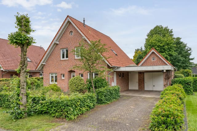 Front view of Sudesch 6