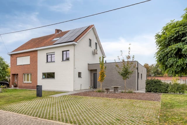 Front view of Papenblokstraat 15