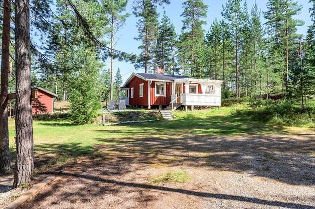 Front view of the summer cottage