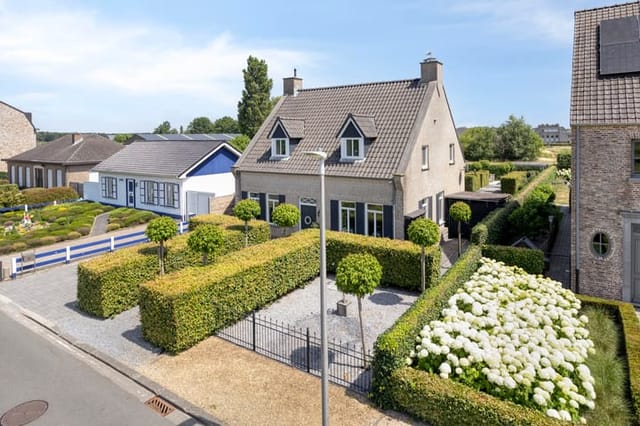 Front view of Handelsstraat 37