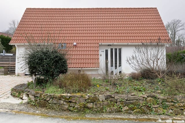 Front view of Villa 133 at Chateau Cazalères