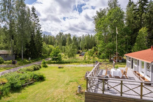Exterior view of the house and garden
