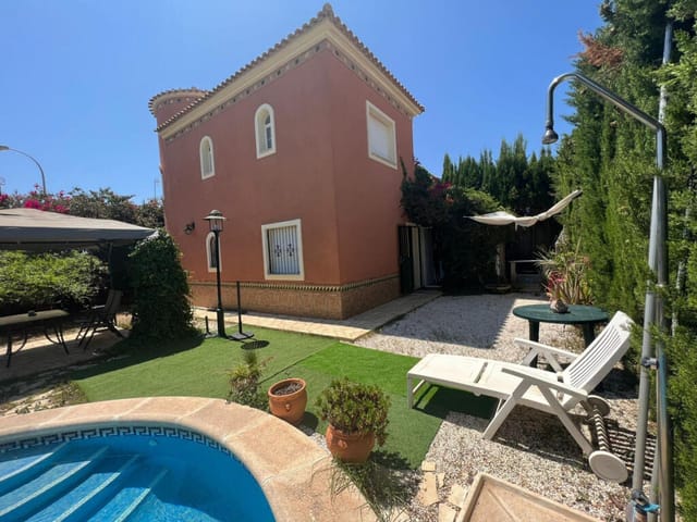 Playa Flamenca Villa with swimming pool