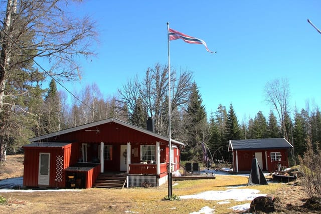 Welcome to Rostillevegen 93 in beautiful Finnskogen! Seller's photo.