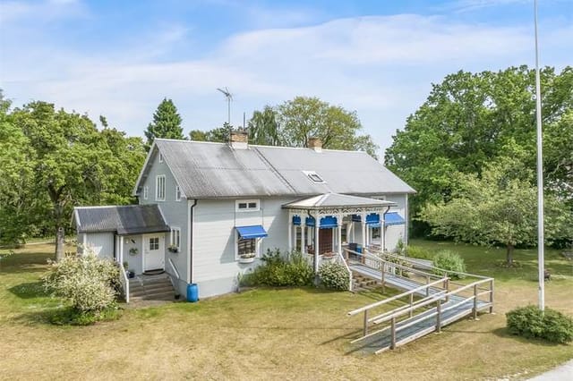 Front view of the villa