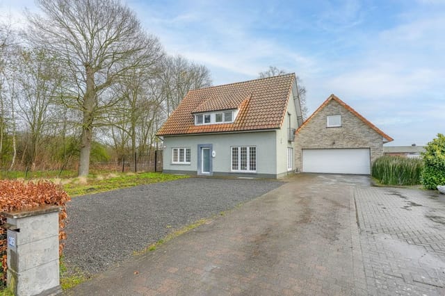 Front view of Steenweg op Ravels 305