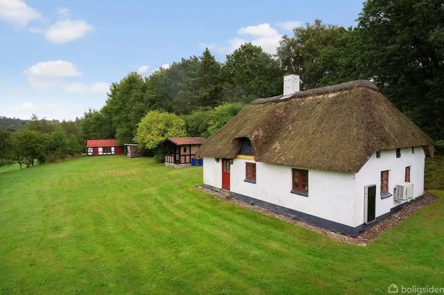 Exterior view of the holiday home at Kvostedvej 11, 8831 Løgstrup