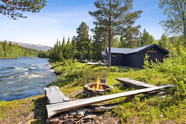 Unique leisure property in beautiful Susendalen - idyllic riverside location