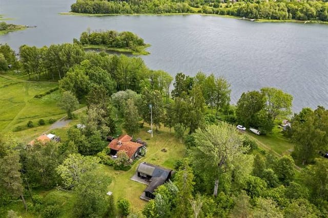 Main house and garden with sea view