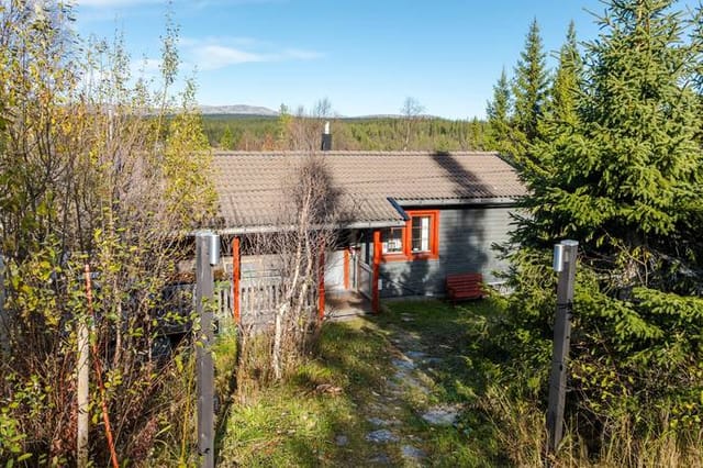 Cottage exterior view