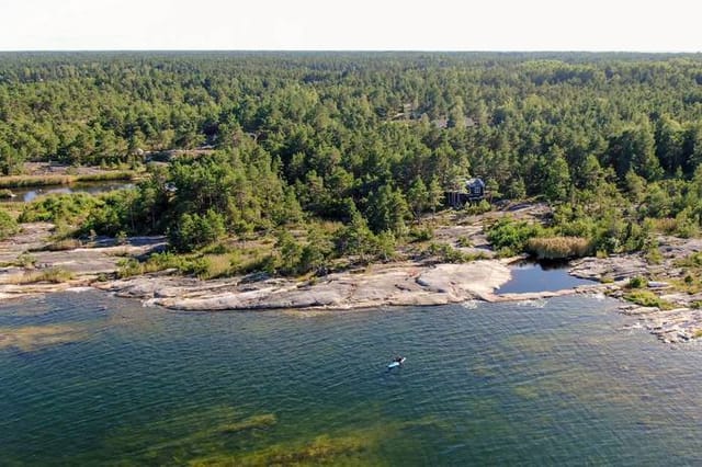 Main house and sea view