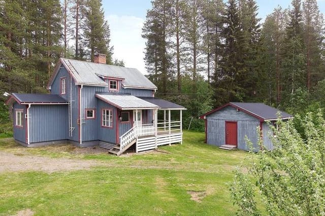Exterior view of the property and surrounding land