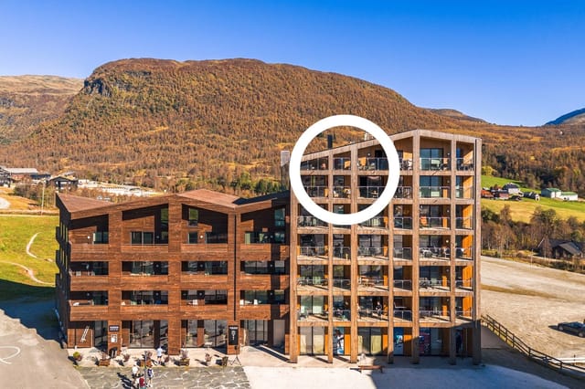 Stunning top-floor duplex with 2 garages, 2 sunny outdoor spaces, 2 living rooms, 2 bathrooms, 4 bedrooms, and ski in - ski out.